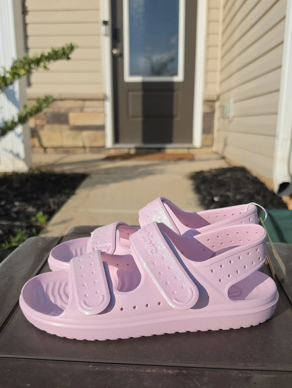 Native Shoes Child Chase Sandal Pink Bio-bling Big Kids Size J5
